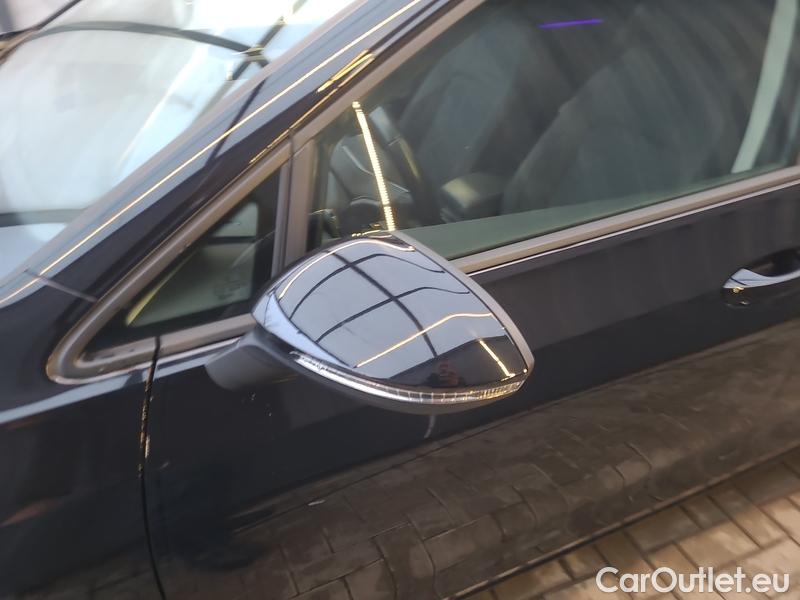  Volkswagen  Golf  VIII (CD1) (2019) 1,5 TSI 96 Life 5d #4