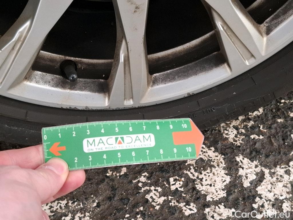  Audi  A4  Avant 35 TDI Business Line 2.0 TDI 165CV BVA7 E6d #4