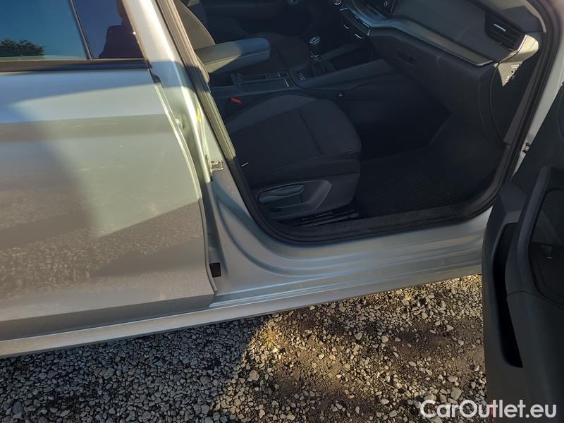  Skoda  Octavia  Combi (NX3)(2020) Oct.Combi 2.0TDI 85 Ambition #8