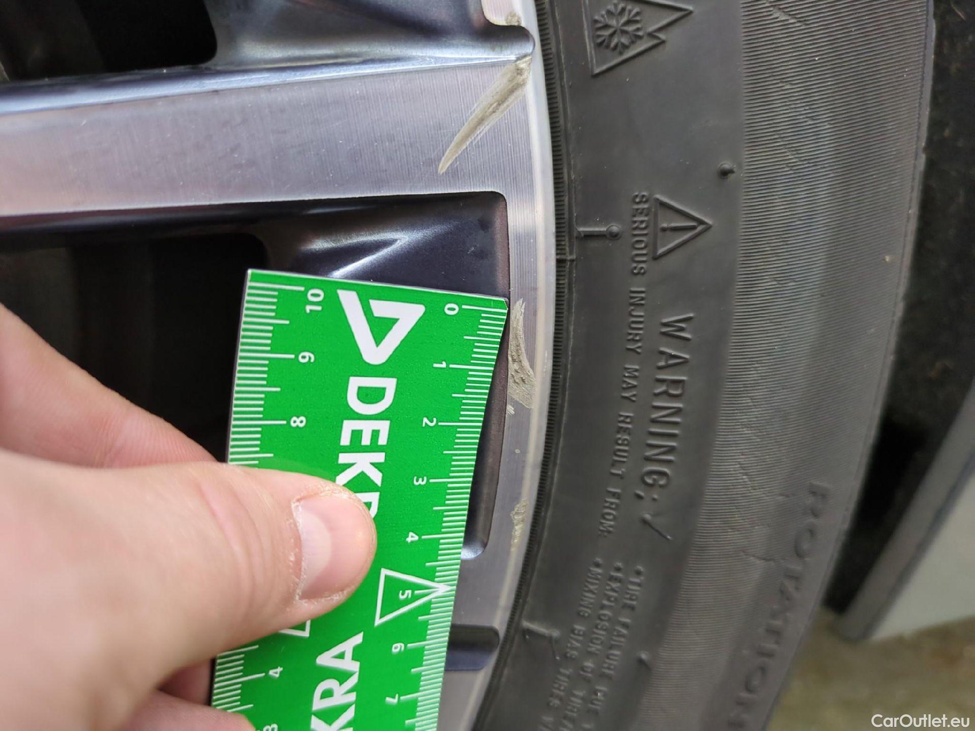  Bmw  2 Tourer BMW Série 2 Active Tourer / 2021 / 5P / monospace 225e xDrive 245ch Business Design DKG7 #10