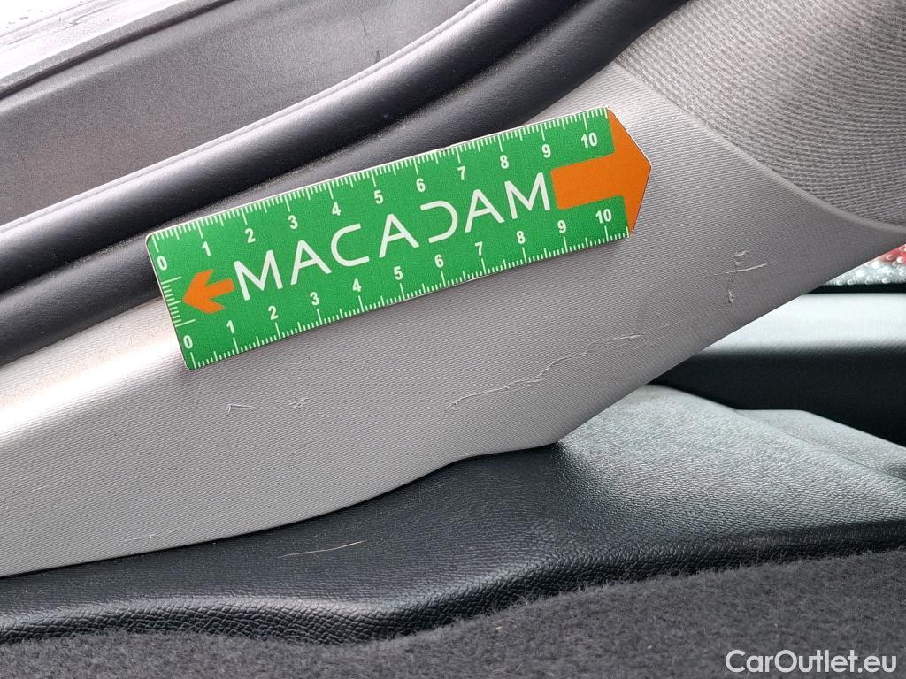  Citroen  C4  Berline Feel Pack 1.5 BlueHDI 110CV BVM6 E6d #24