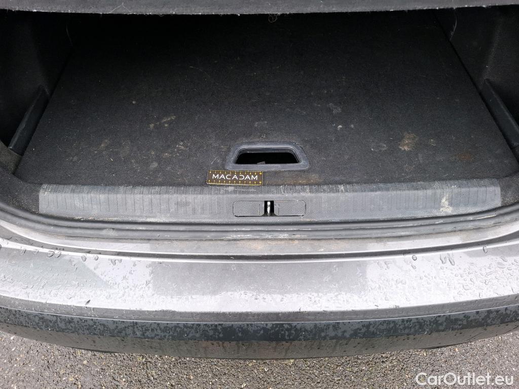  Citroen  C4  Berline Feel Pack 1.5 BlueHDI 110CV BVM6 E6d #33