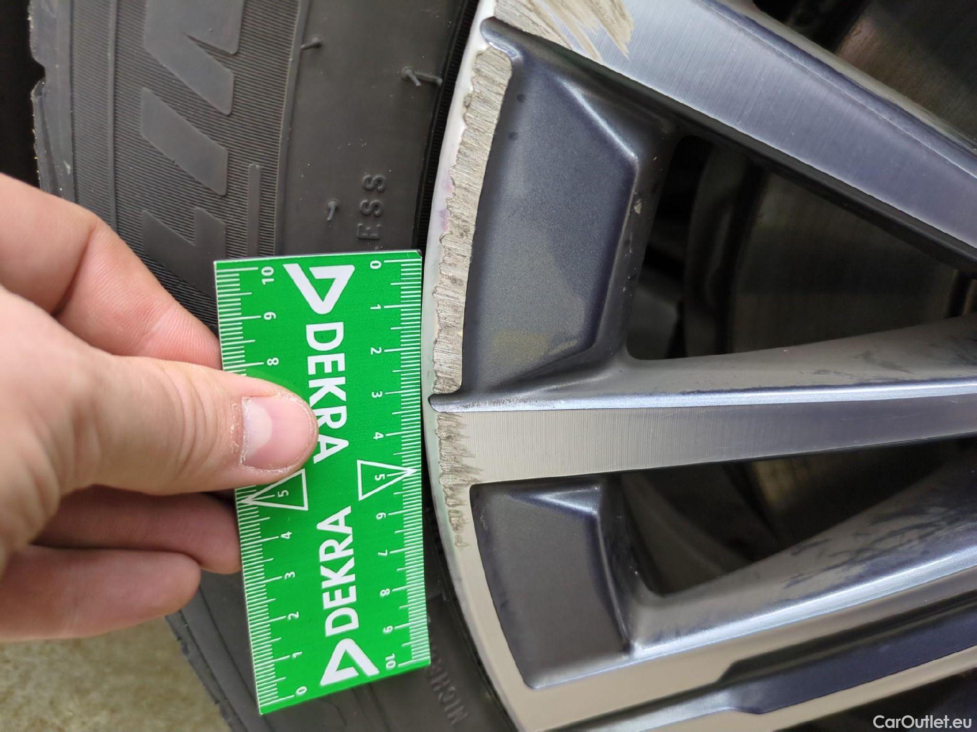  Bmw  2 Tourer BMW Série 2 Active Tourer / 2021 / 5P / monospace 225e xDrive 245ch Business Design DKG7 #1