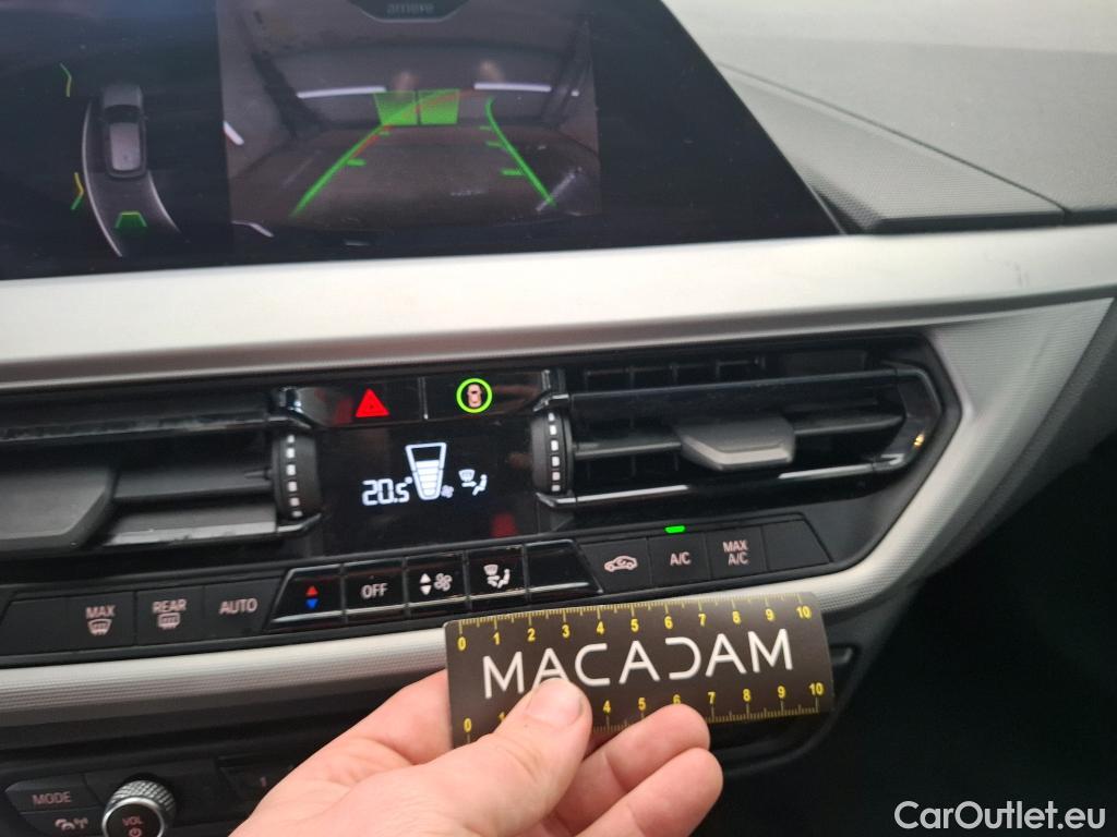  Bmw  Serie 1 Série 1 Berline 118 i Lounge 1.5 140CV BVA7 E6dT #1