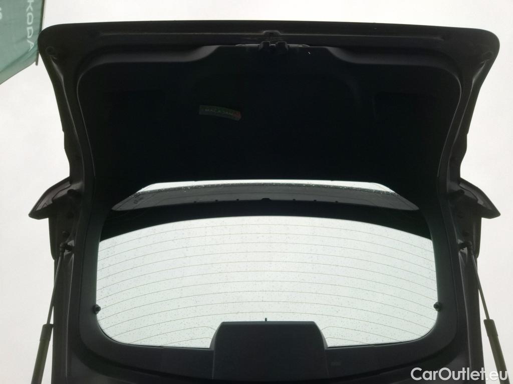  Citroen  C4  Berline Feel Pack 1.5 BlueHDI 110CV BVM6 E6d #44