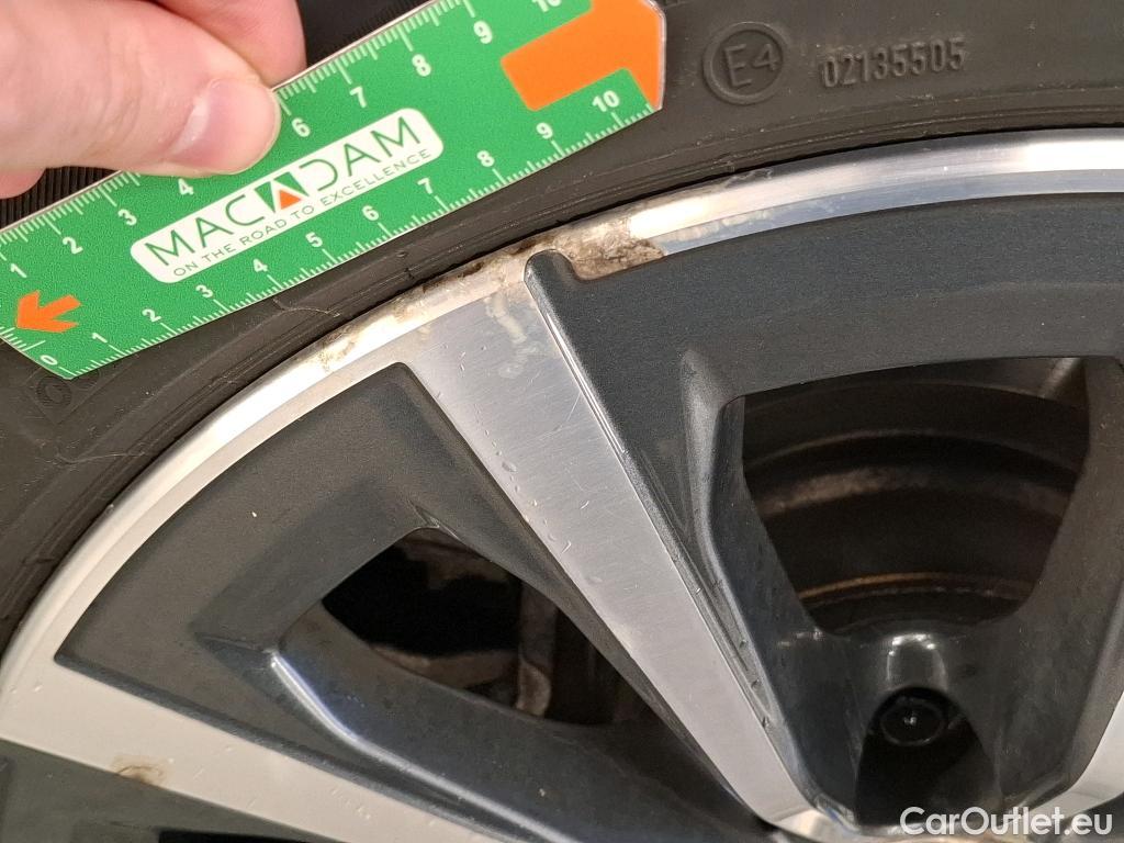  Bmw  Serie 3 Série 3 Berline 320 d Lounge 2.0 190CV BVA8 E6d #6