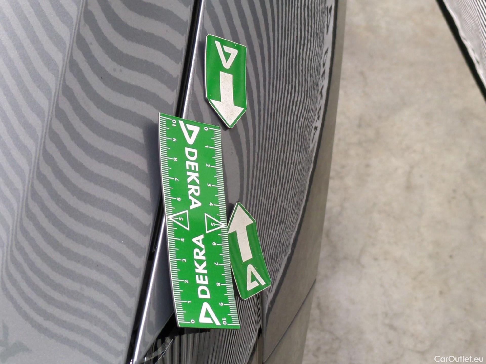  Bmw  2 Tourer BMW Série 2 Active Tourer / 2021 / 5P / monospace 225e xDrive 245ch Business Design DKG7 #16