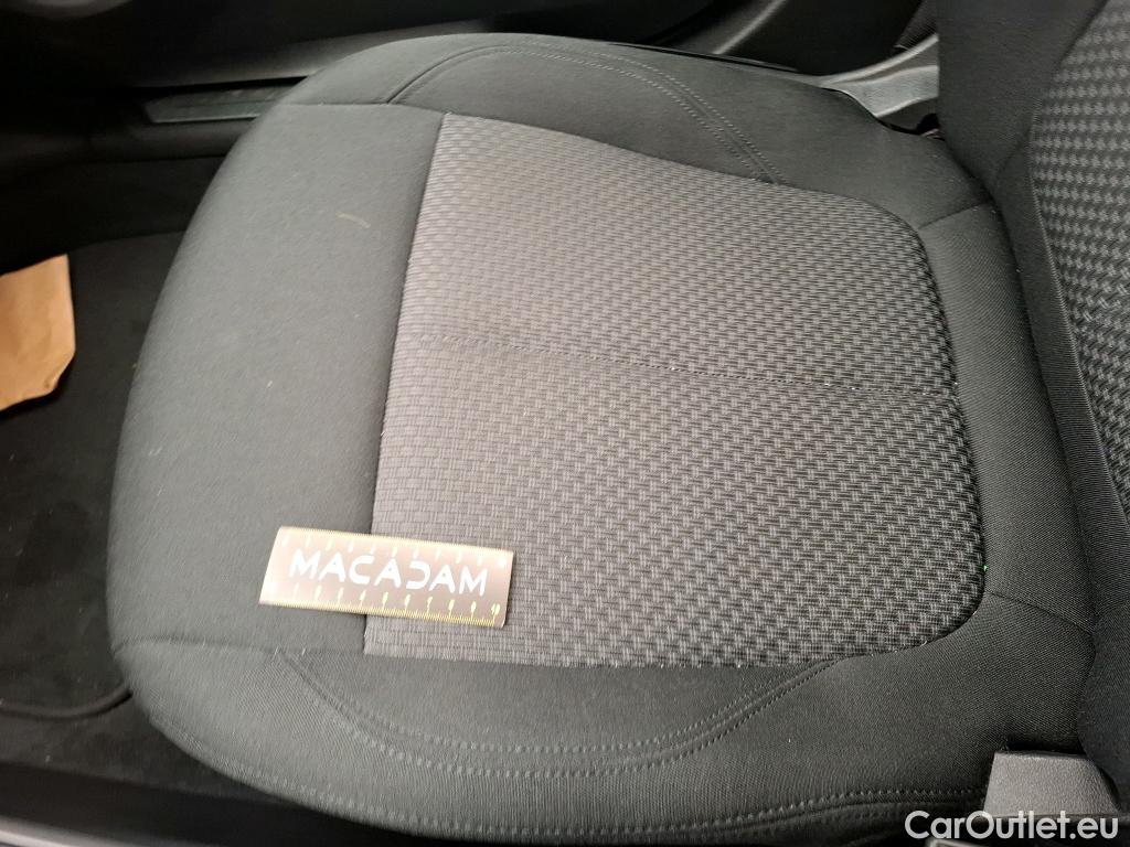  Bmw  Serie 1 BMW Série 1 / 2019 / 5P / Berline 118i DKG7 Business Design #28