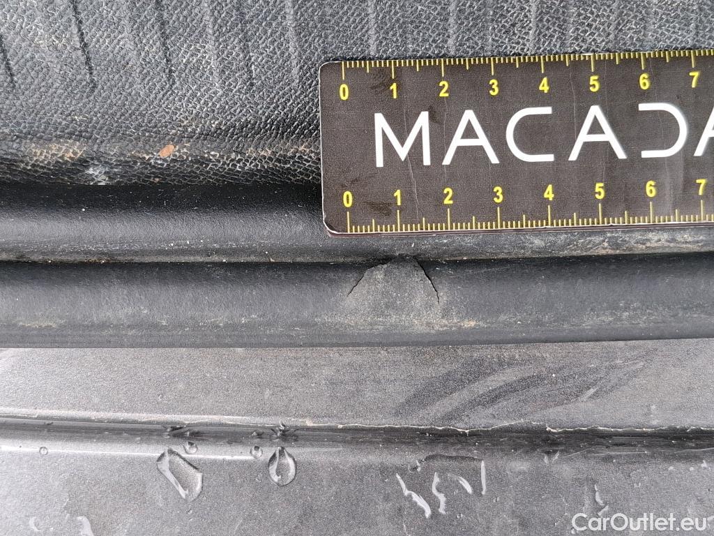  Citroen  C4  Berline Feel Pack 1.5 BlueHDI 110CV BVM6 E6d #18