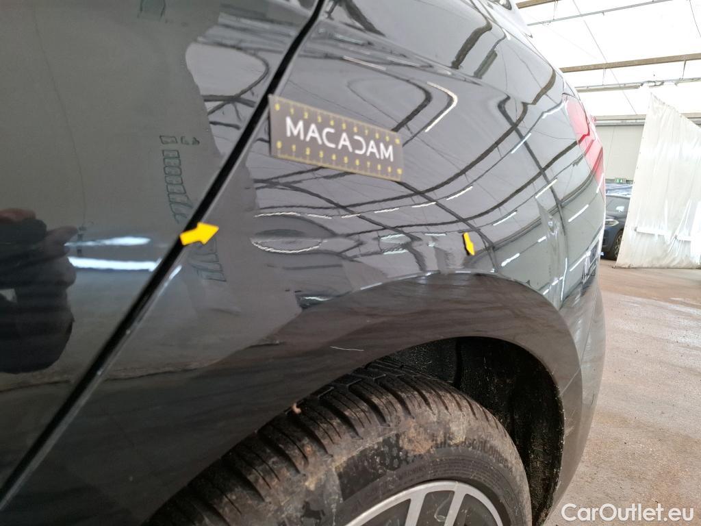  Bmw  Serie 1 BMW Série 1 / 2019 / 5P / Berline 118i DKG7 Business Design #4