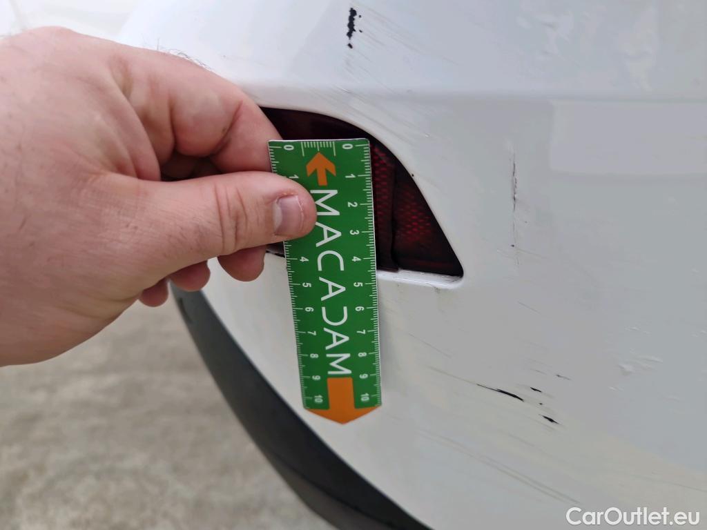  DS  DS7 DS DS 7 Crossback / 2017 / 5P / SUV BlueHDi 130 Auto PERFORMANCE Line + #34