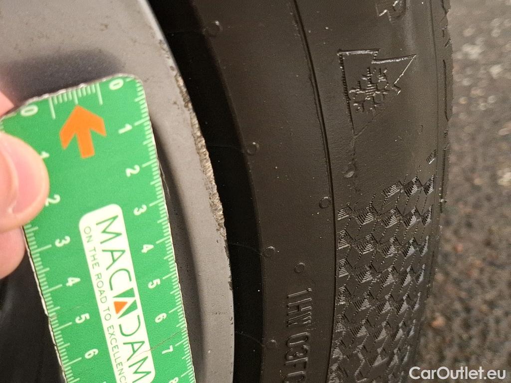  Mazda  CX-30 MAZDA  / 2019 / 5P / Crossover 2.0L e-Skyactiv X M Hybrd Sportline BVA6 #11