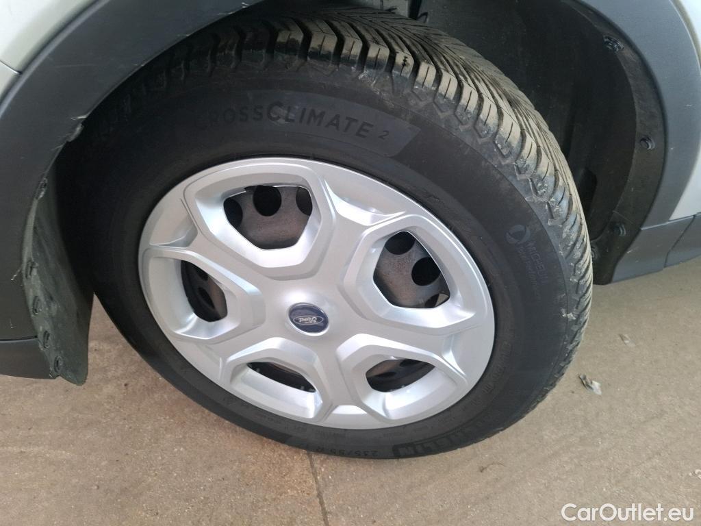  Ford  Kuga  Titanium 1.5 TDCi 120CV BVM6 E6 #19