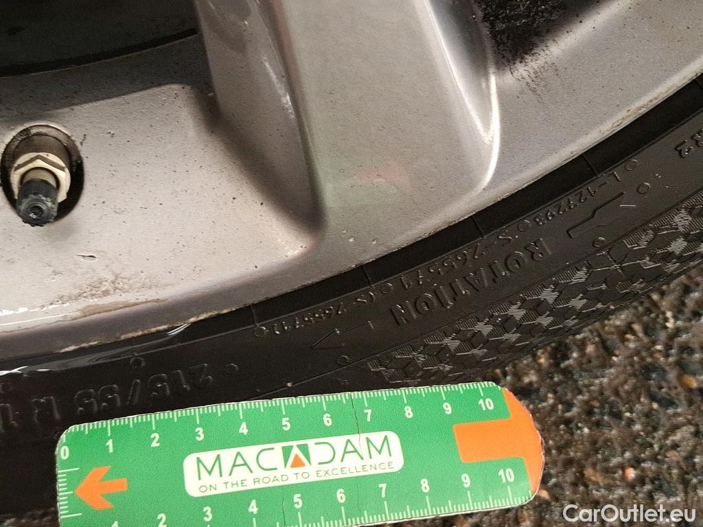  Mazda  CX-30 MAZDA  / 2019 / 5P / Crossover 2.0L e-Skyactiv X M Hybrd Sportline BVA6 #12