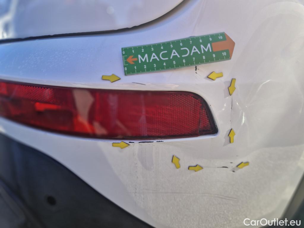  DS  DS7 DS DS 7 Crossback / 2017 / 5P / SUV BlueHDi 130 Auto PERFORMANCE Line + #31