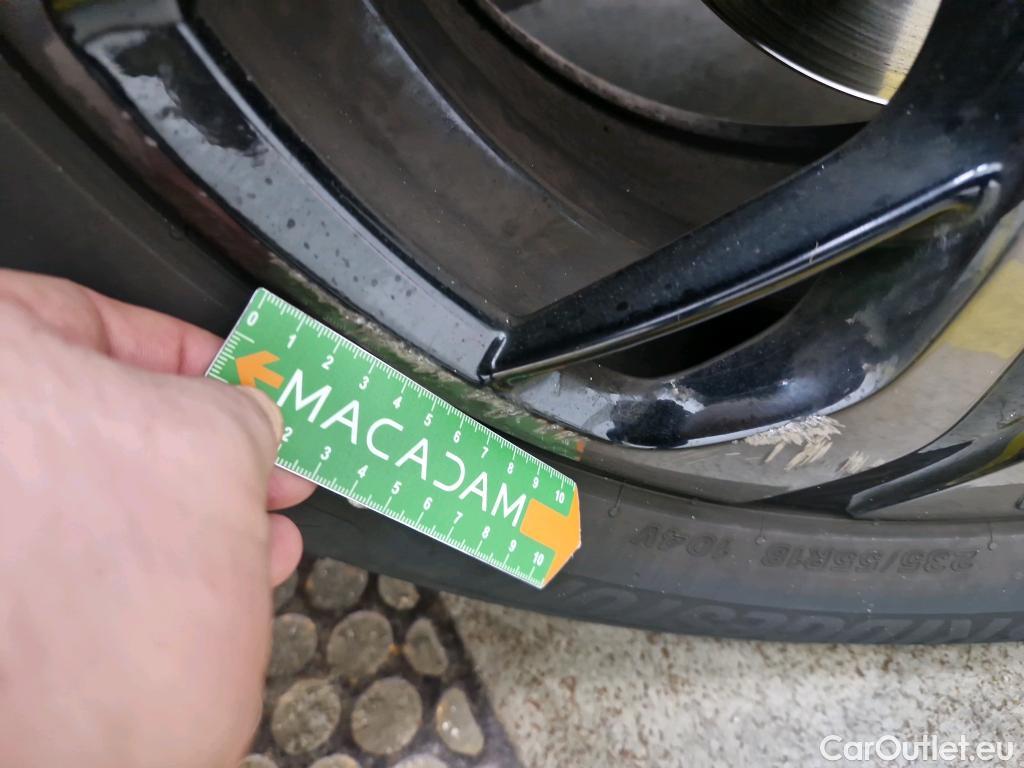  DS  DS7 DS DS 7 Crossback / 2017 / 5P / SUV BlueHDi 130 Auto PERFORMANCE Line + #52