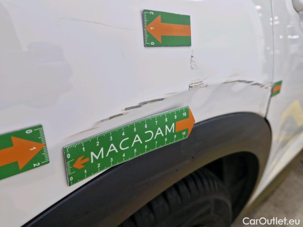  DS  DS7 DS DS 7 Crossback / 2017 / 5P / SUV BlueHDi 130 Auto PERFORMANCE Line + #9