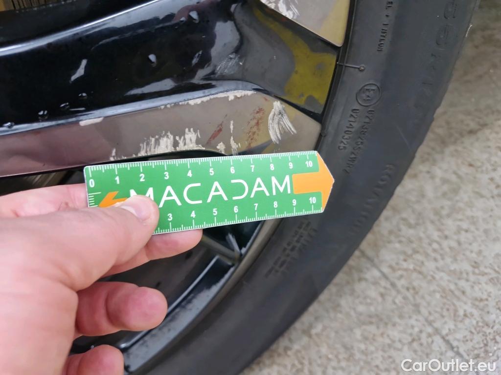  DS  DS7 DS DS 7 Crossback / 2017 / 5P / SUV BlueHDi 130 Auto PERFORMANCE Line + #43