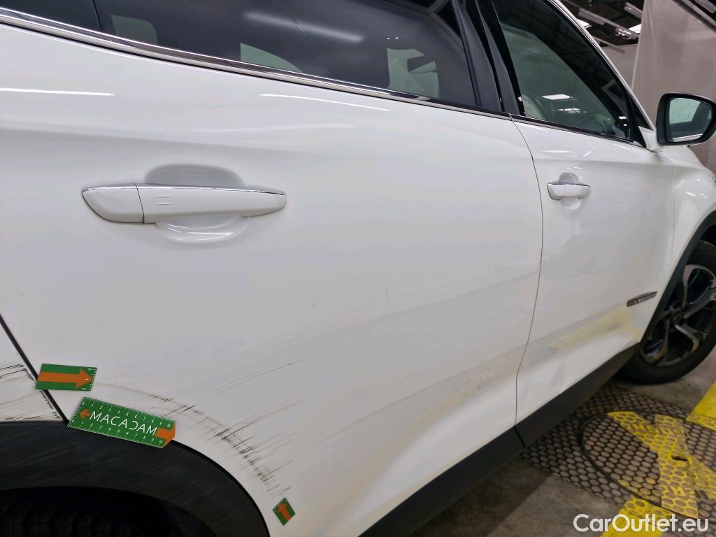  DS  DS7 DS DS 7 Crossback / 2017 / 5P / SUV BlueHDi 130 Auto PERFORMANCE Line + #15