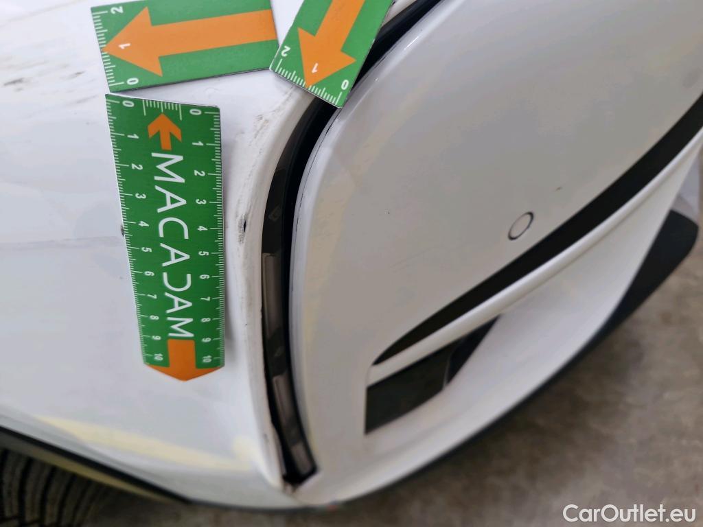  DS  DS7 DS DS 7 Crossback / 2017 / 5P / SUV BlueHDi 130 Auto PERFORMANCE Line + #3