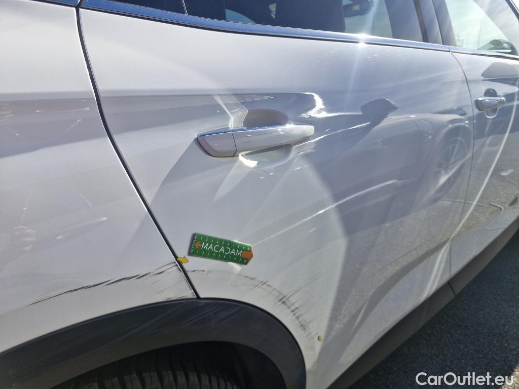  DS  DS7 DS DS 7 Crossback / 2017 / 5P / SUV BlueHDi 130 Auto PERFORMANCE Line + #20