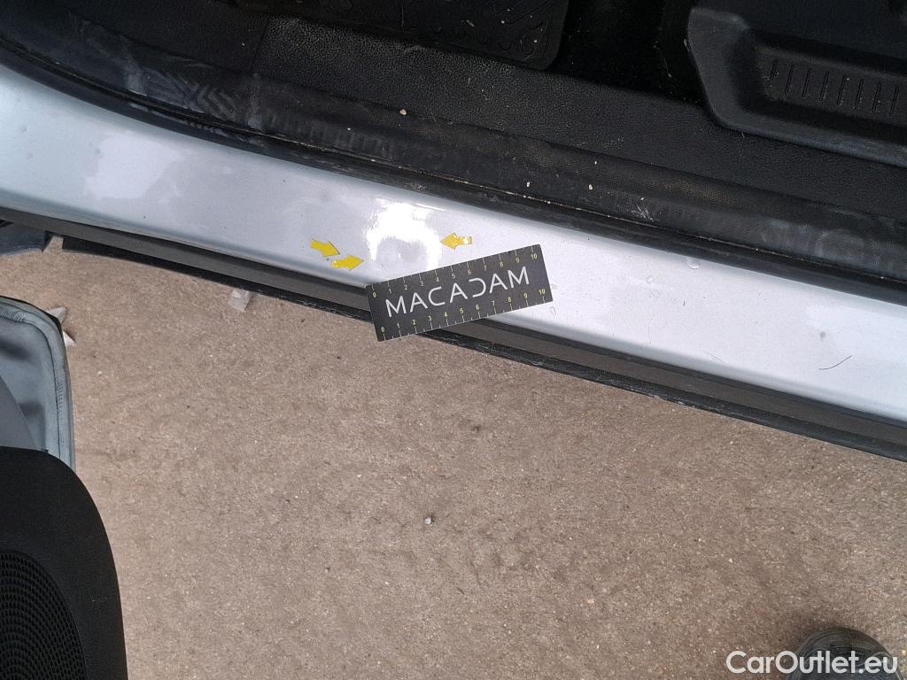  Ford  Kuga  Titanium 1.5 TDCi 120CV BVM6 E6 #18