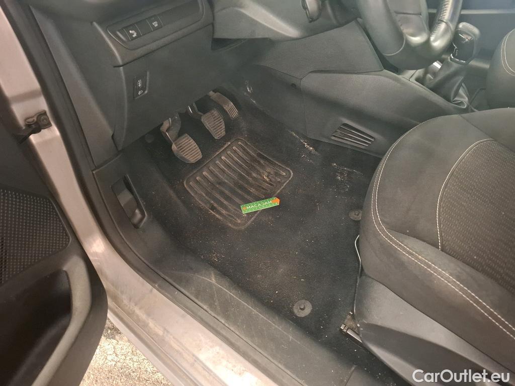  Peugeot  208  Active Business 1.5 HDi 100CV BVM5 E6dT #1