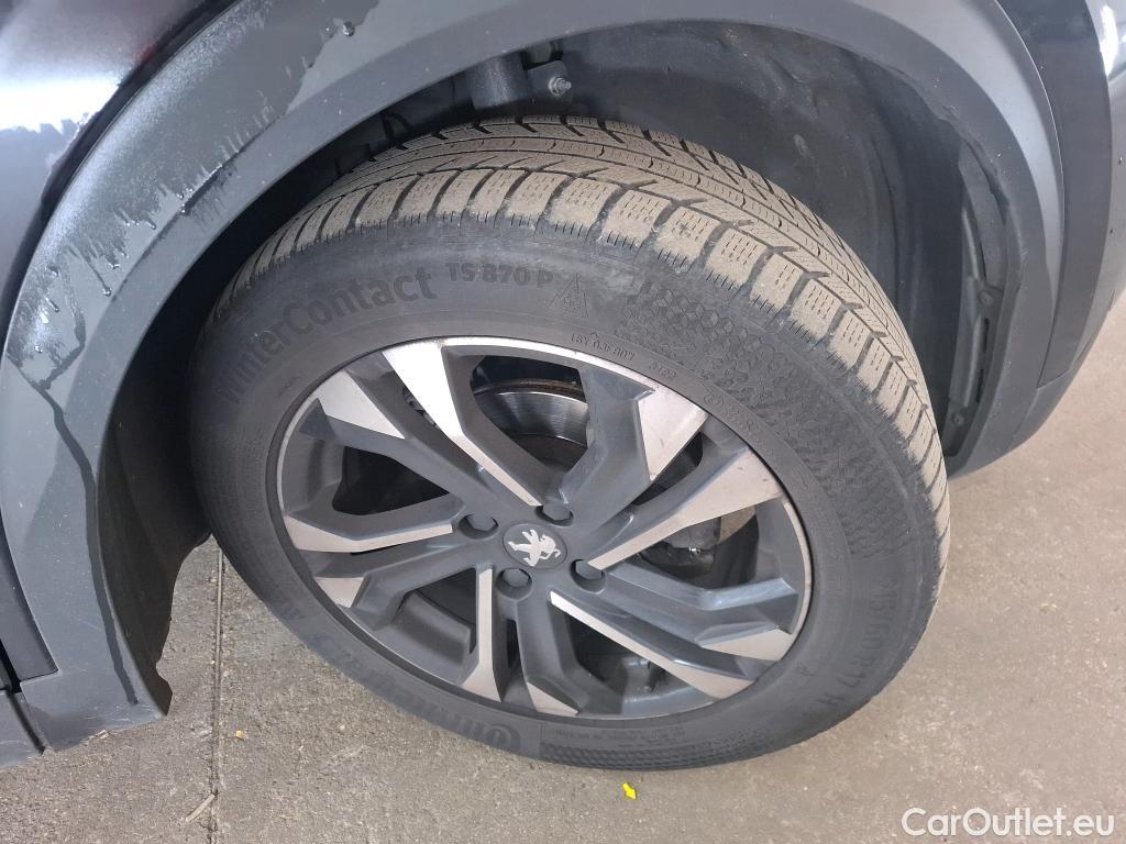  Peugeot  2008 PEUGEOT  / 2019 / 5P / Crossover 1.2 PT 130 S&S EAT8 ALLURE BUSINESS #1