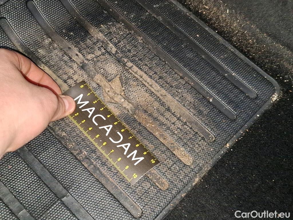  Peugeot  2008  Allure Business 1.5 HDi 110CV BVM6 E6d #52