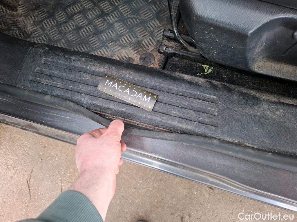  Peugeot  2008  Allure Business 1.5 HDi 110CV BVM6 E6d #23