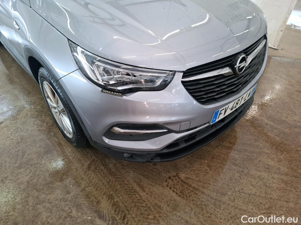 Opel   Grandland X OPEL / 2017 / 5P / SUV 1.2 TURBO 130 EDITION BUSINESS AUTO #36