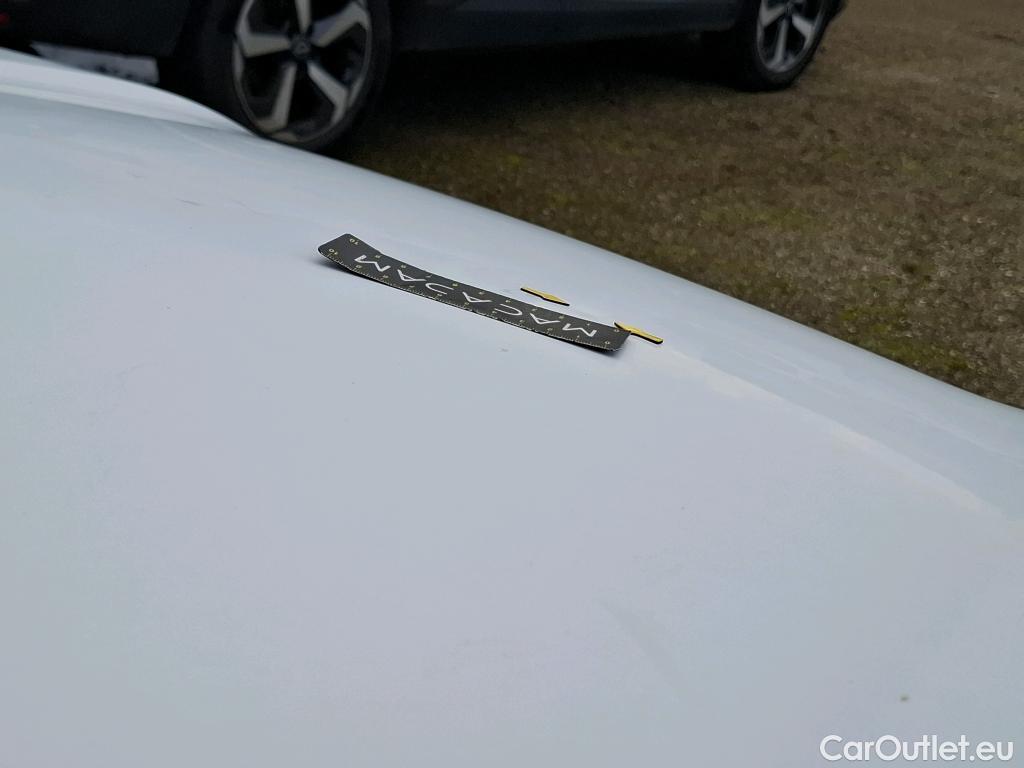  Peugeot  2008  Allure Pack 1.5 HDi 130CV BVA8 E6d #30