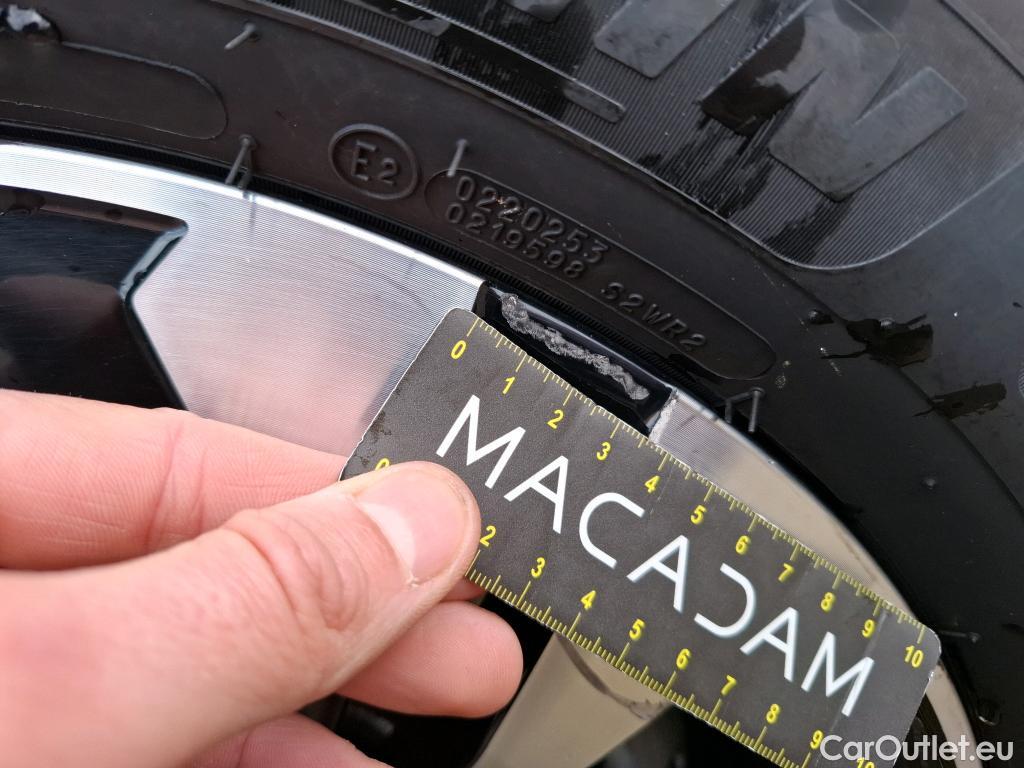  Peugeot  2008  Allure Pack 1.5 HDi 130CV BVA8 E6d #18