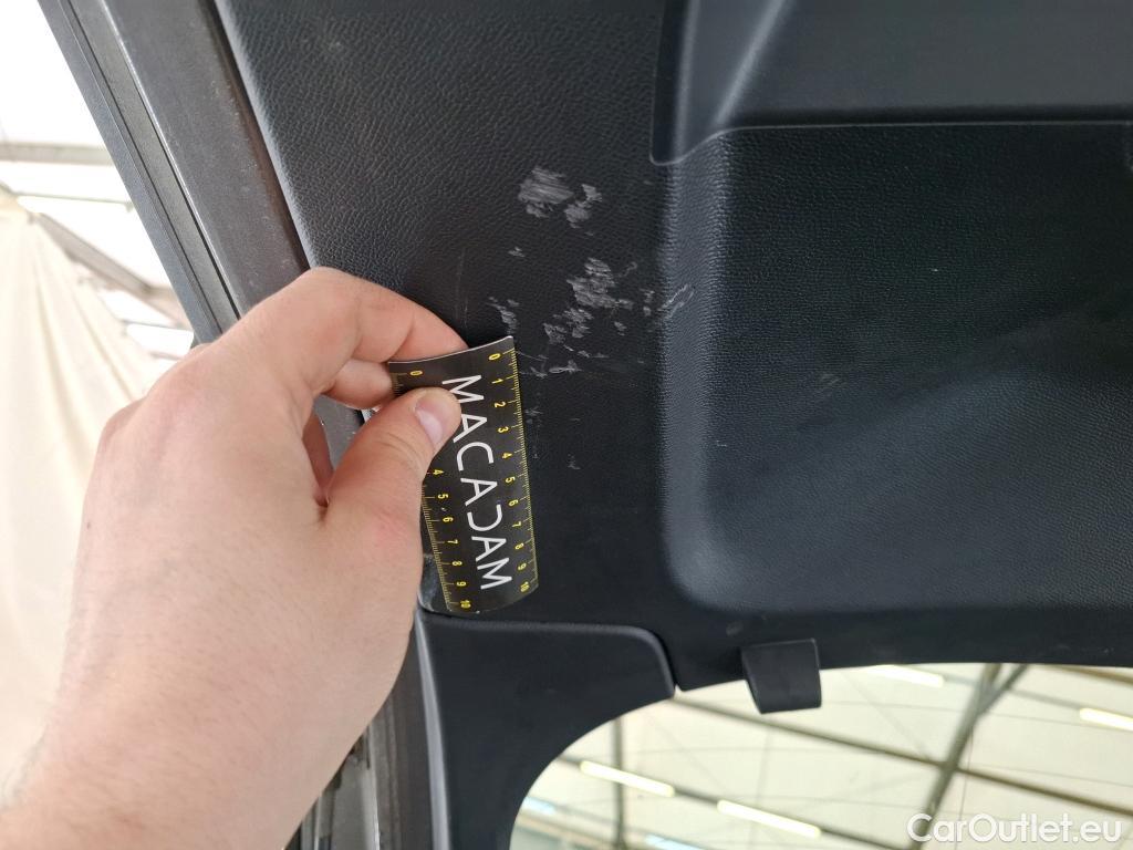  Peugeot  2008  Allure Business 1.5 HDi 110CV BVM6 E6d #38