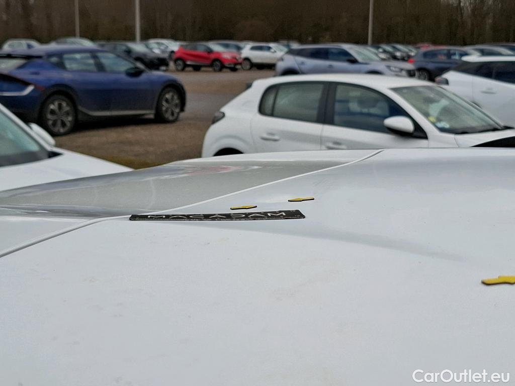  Peugeot  2008  Allure Pack 1.5 HDi 130CV BVA8 E6d #8