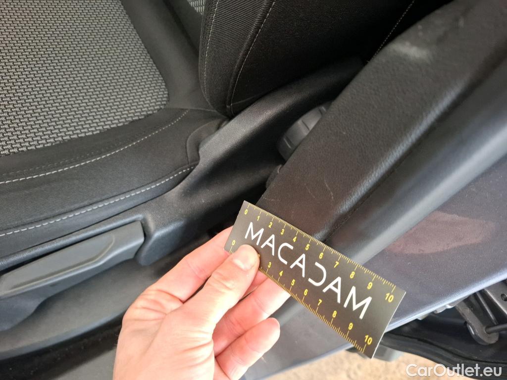  Opel   Grandland X OPEL / 2017 / 5P / SUV 1.2 TURBO 130 EDITION BUSINESS AUTO #26