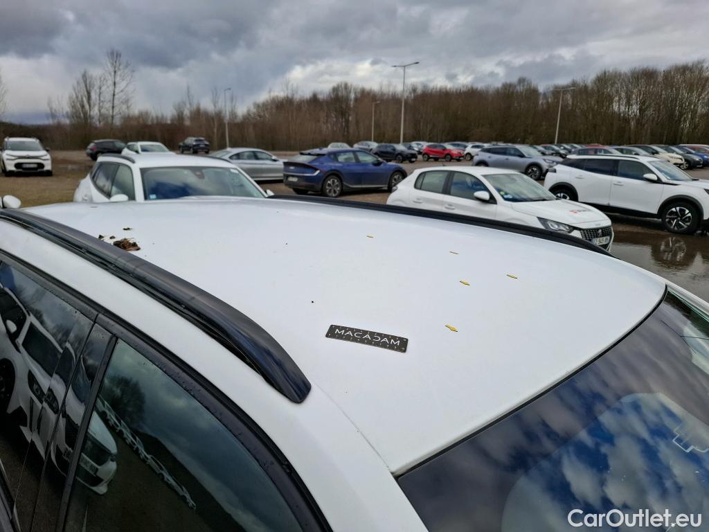  Peugeot  2008  Allure Pack 1.5 HDi 130CV BVA8 E6d #1