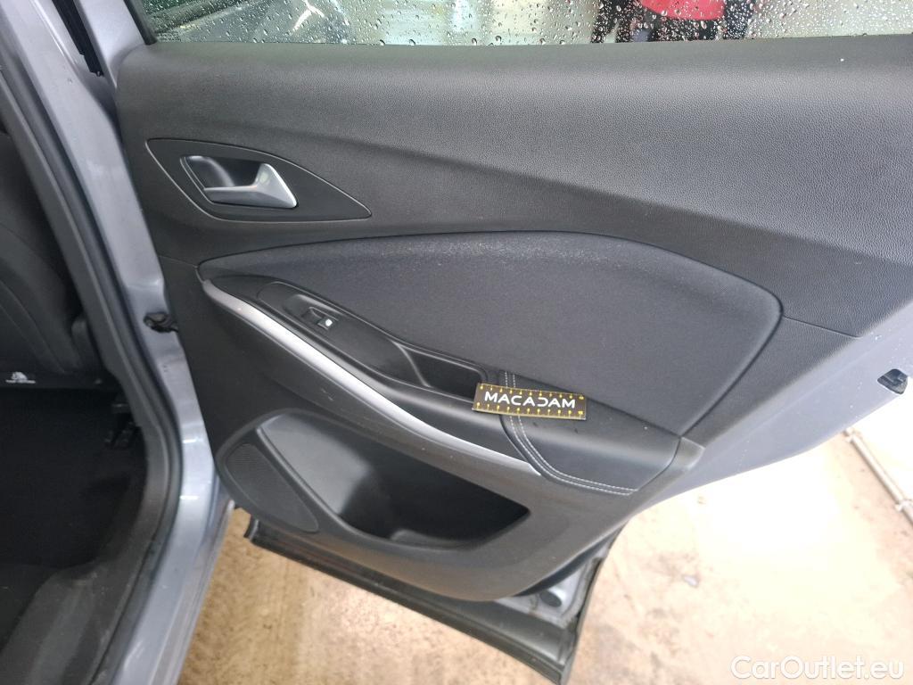  Opel   Grandland X OPEL / 2017 / 5P / SUV 1.2 TURBO 130 EDITION BUSINESS AUTO #11