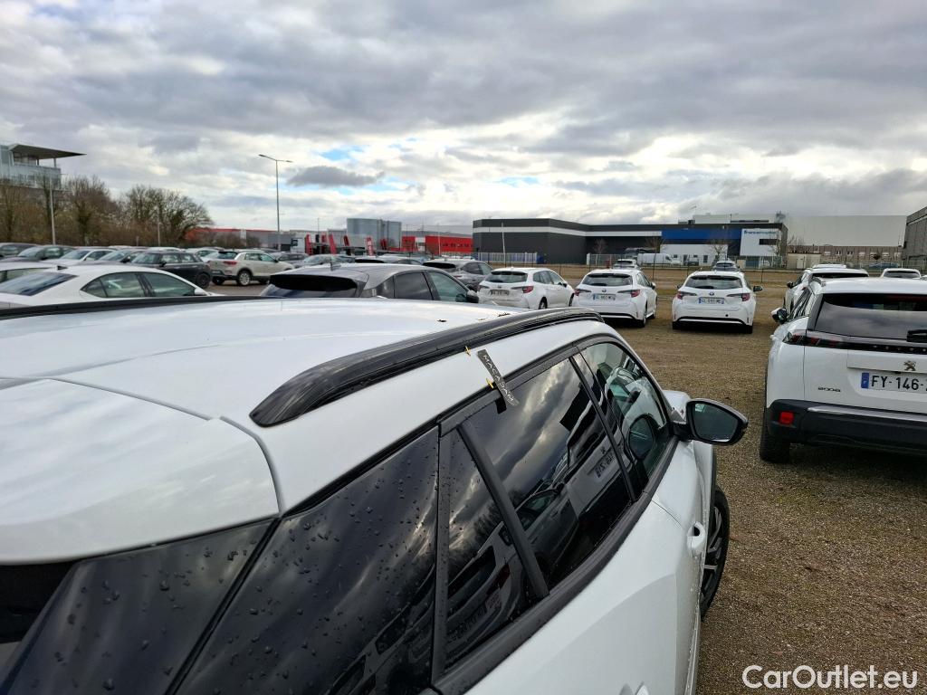  Peugeot  2008  Allure Pack 1.5 HDi 130CV BVA8 E6d #9