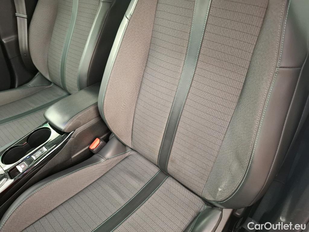  Peugeot  2008  Allure Business 1.2 PureTech 130CV BVA8 E6d #10