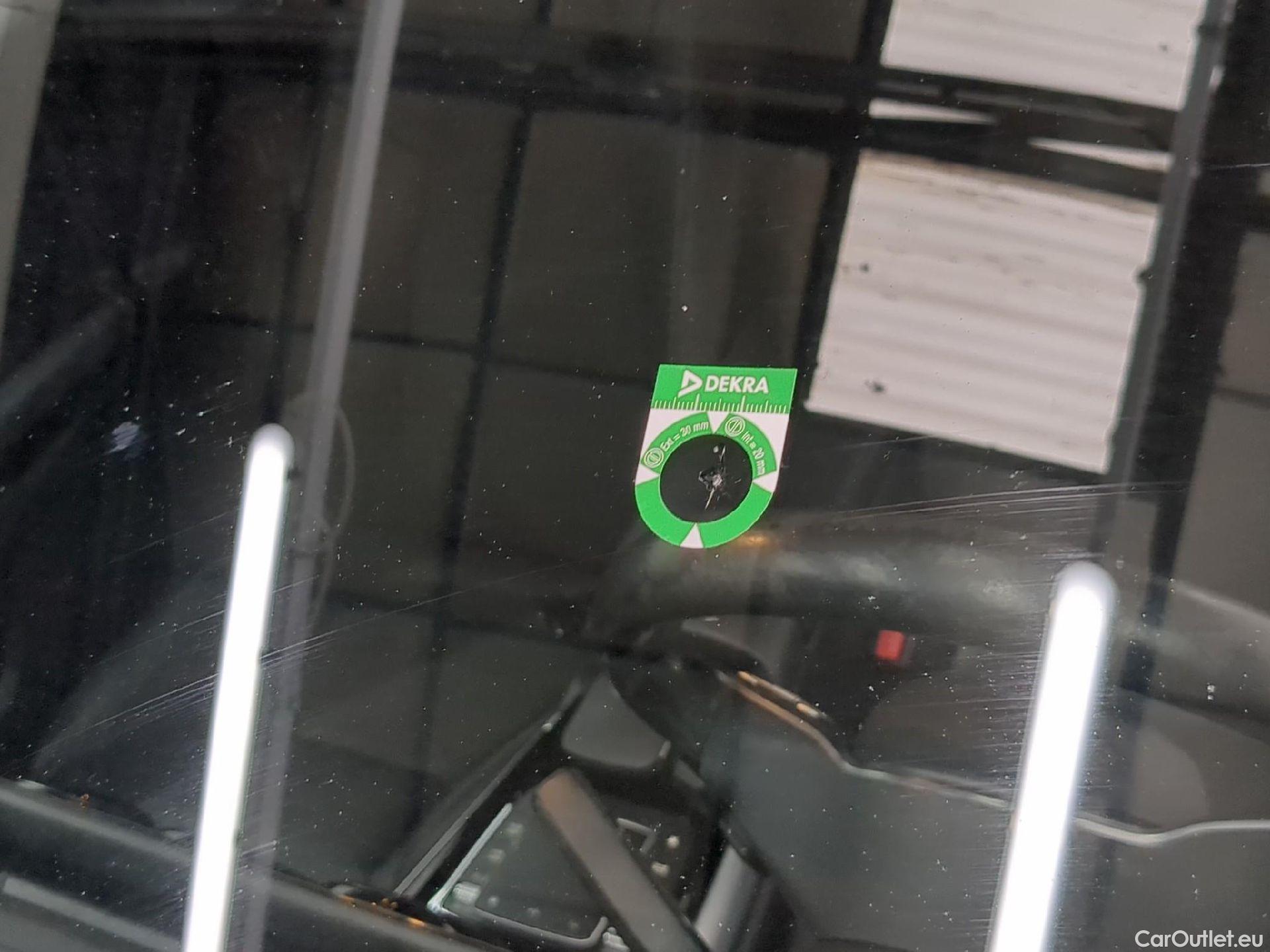  Mercedes  GLA MERCEDES-BENZ  / 2020 / 5P / SUV 2.0  200 D BUSINESS LINE DCT #15