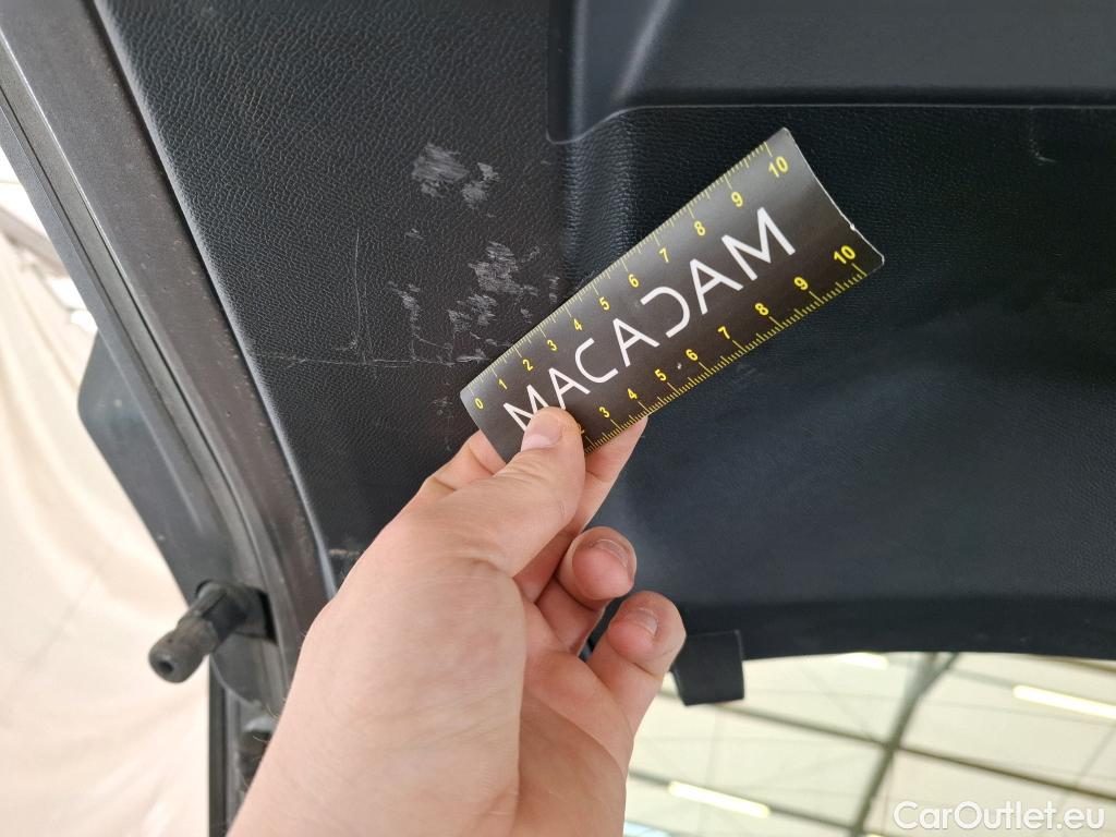  Peugeot  2008  Allure Business 1.5 HDi 110CV BVM6 E6d #37