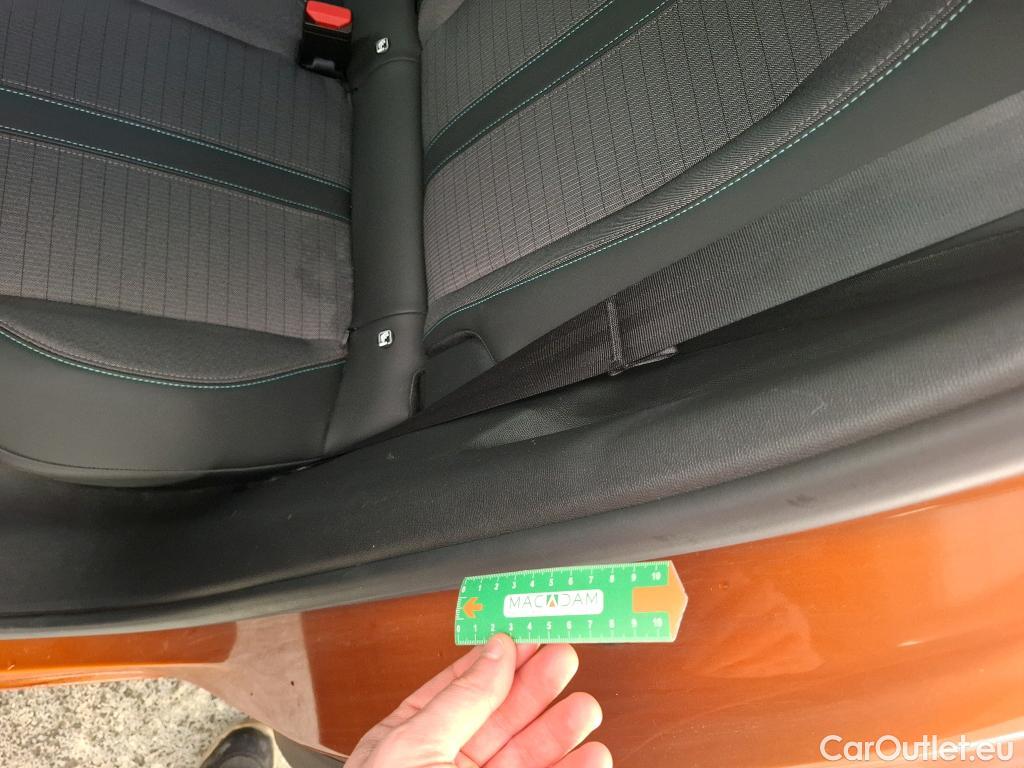  Peugeot  2008  Allure Business 1.5 HDi 130CV BVA8 E6d #23