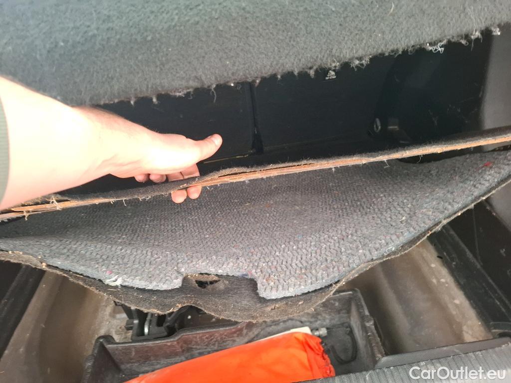  Peugeot  2008  Active Business 1.5 HDi 110CV BVM6 E6d #10