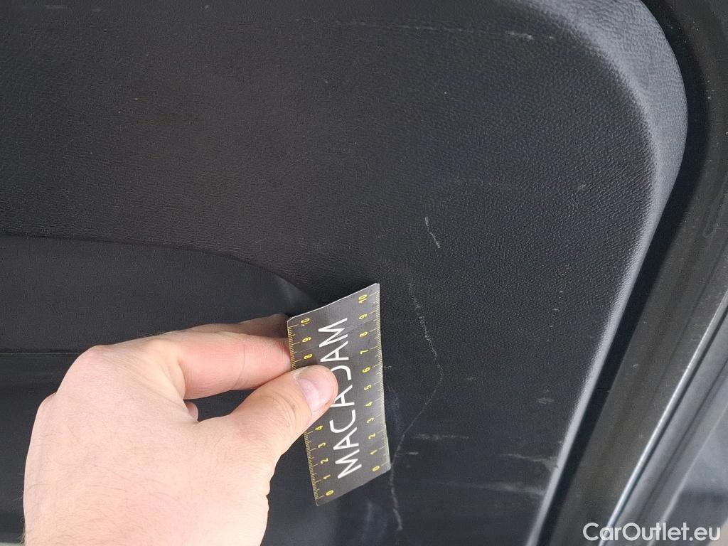  Peugeot  2008 PEUGEOT  / 2019 / 5P / Crossover 1.2 PT 130 S&S EAT8 ALLURE BUSINESS #9