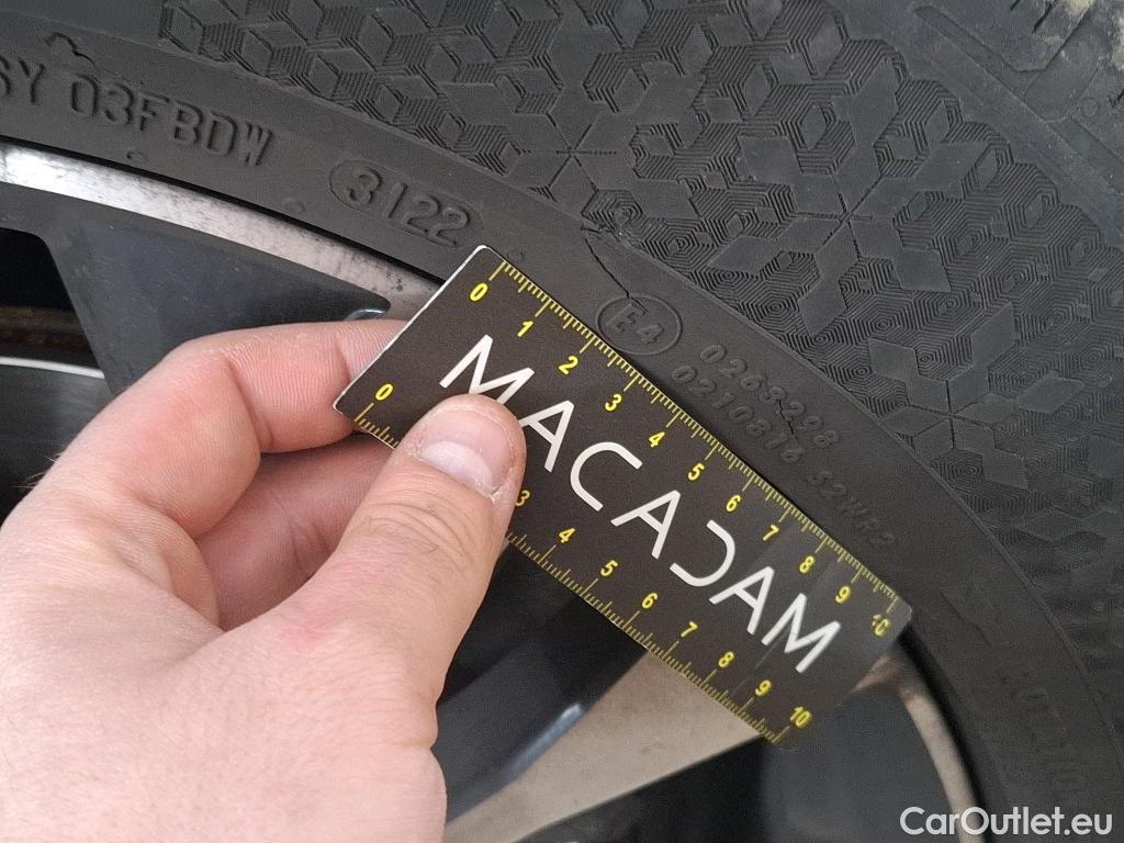  Peugeot  2008 PEUGEOT  / 2019 / 5P / Crossover 1.2 PT 130 S&S EAT8 ALLURE BUSINESS #3