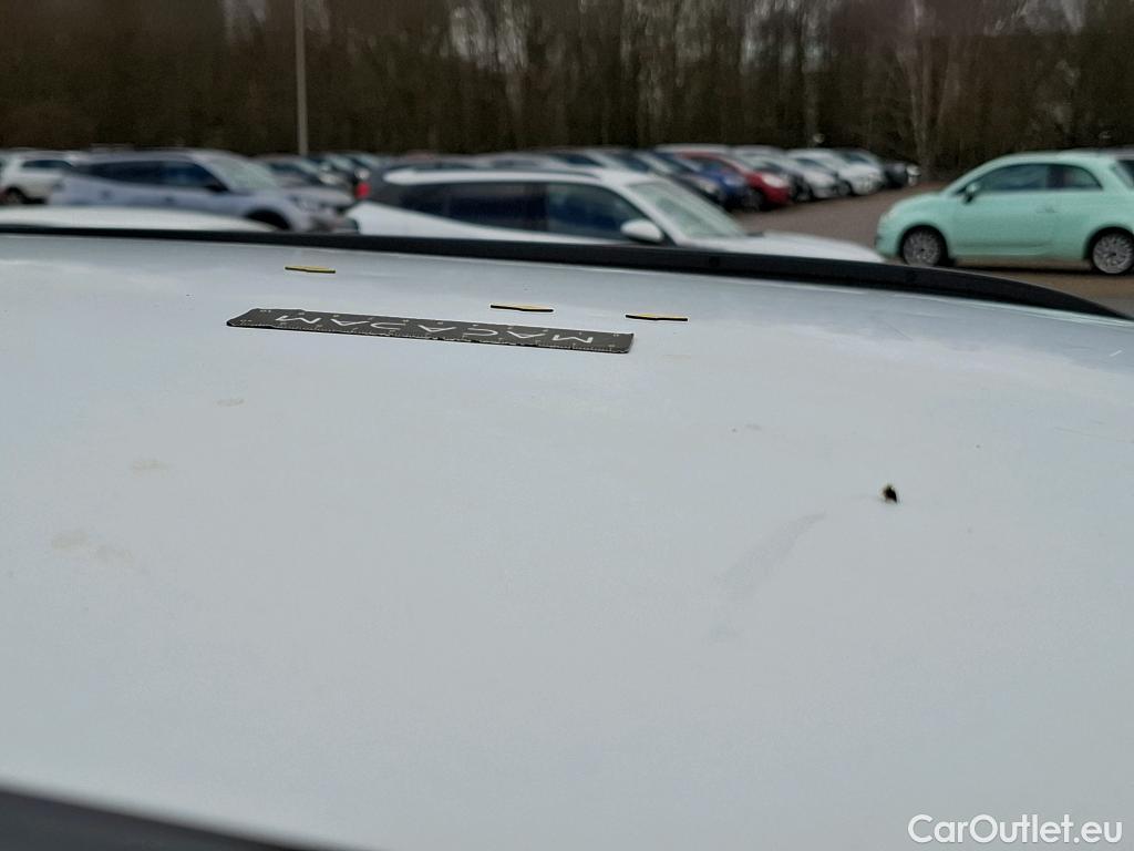  Peugeot  2008  Allure Pack 1.5 HDi 130CV BVA8 E6d #5