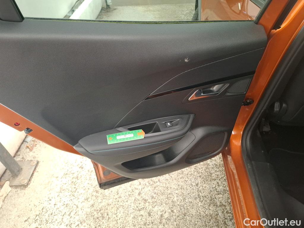  Peugeot  2008  Allure Business 1.5 HDi 130CV BVA8 E6d #25