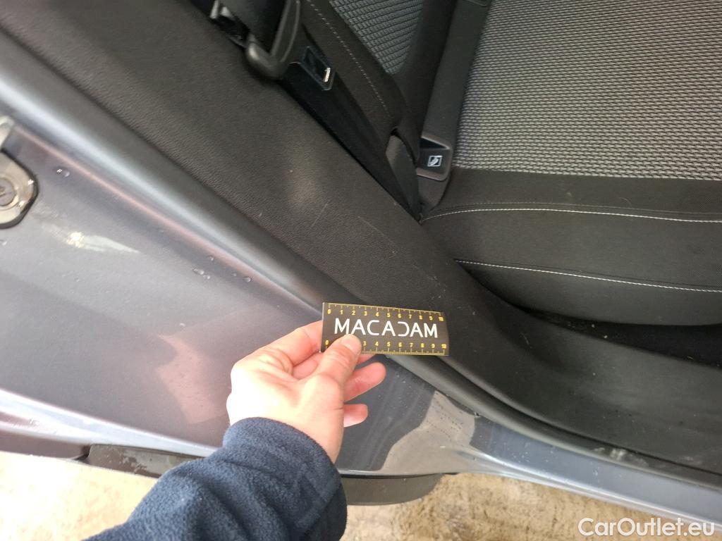  Opel   Grandland X OPEL / 2017 / 5P / SUV 1.2 TURBO 130 EDITION BUSINESS AUTO #32