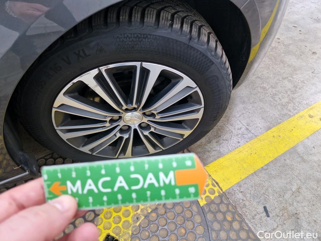  Peugeot  308  Allure Pack 1.5 HDi 130CV BVM6 E6d #7